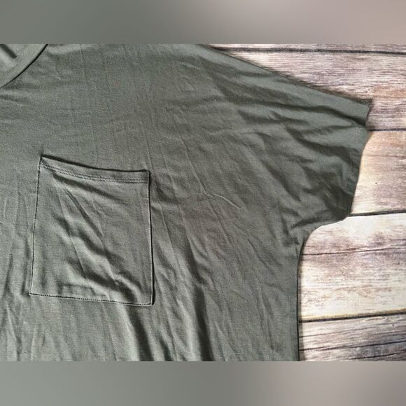 OversizedĀ Dolmanā
Teeā
 - Picture 4 of 8